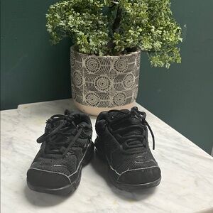 Nike Kids Black Lace-Up Sneakers